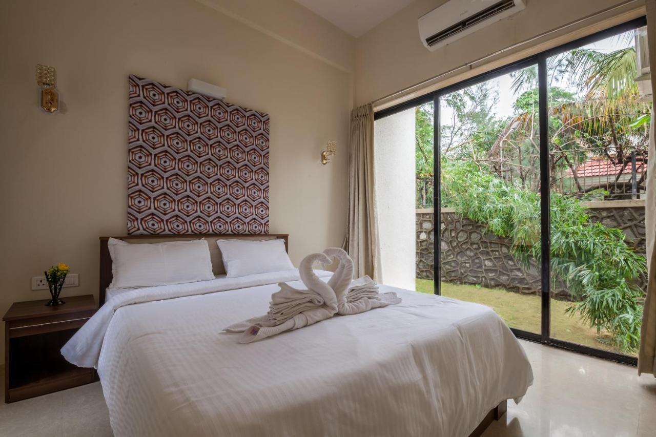 Stayvista'S Greenwoods Villa 10 - City-Center Villa With Private Pool, Terrace, Lift & Carrom Board Lonavala Luaran gambar